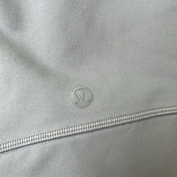 Lululemon It’s Rulu Classic Fit Crew Fleece Sz 8 EUC - Picture 7 of 9